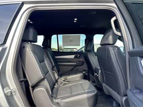 New 2026 Buick Enclave Preferred w/ LPO, Floor Liner Package FWD image 6