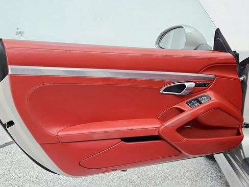 Used 2013 Porsche Boxster S image 24