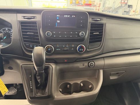 Used 2022 Ford Transit 250 Medium Roof AWD image 12