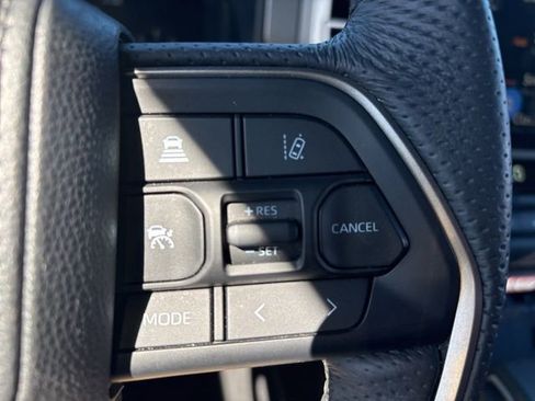 Used 2025 Toyota Tundra Limited image 29