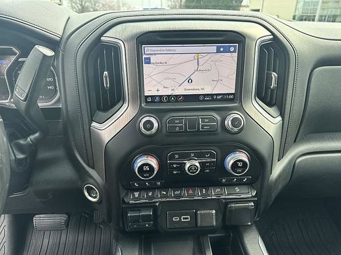 Used 2020 GMC Sierra 3500 Denali w/ Denali Ultimate Package image 17