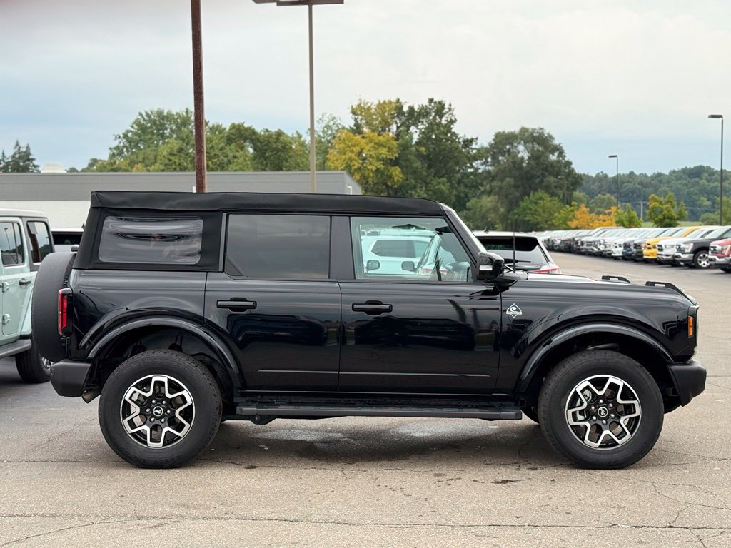 Certified 2023 Ford Bronco Outer Banks AWD/4WD image 35