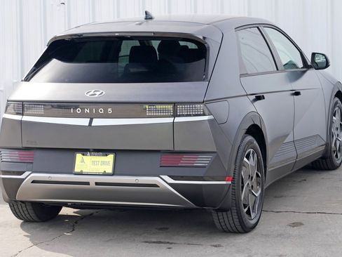 Used 2023 Hyundai Ioniq 5 SEL image 52