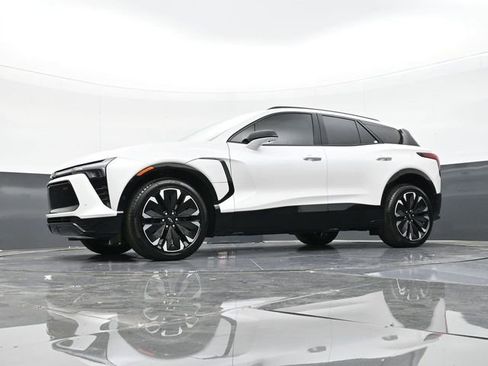 New 2025 Chevrolet Blazer EV RS w/ Super Cruise Package image 54