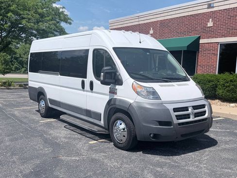 Used 2016 RAM ProMaster 3500 w/ Premium Appearance Group FWD image 2