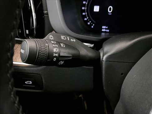 Used 2022 Volvo XC60 B6 Inscription AWD/4WD image 30