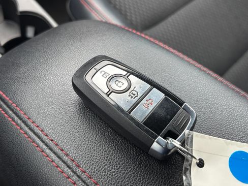 Used 2025 Ford Escape ST-Line AWD/4WD image 28