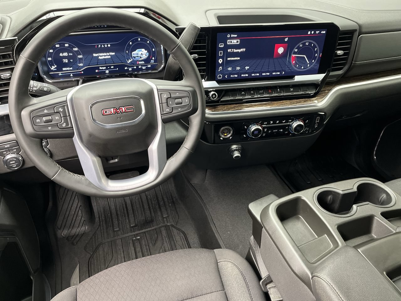 Used 2023 GMC Sierra 1500 SLE AWD/4WD image 14