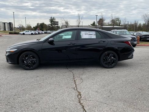 New 2026 Hyundai Elantra Sport FWD image 4