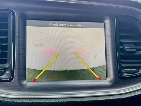 Used 2016 Dodge Challenger SXT w/ Blacktop Package image 10