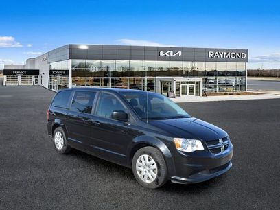 Used 2017 Dodge Grand Caravan SE w/ Power Window Group