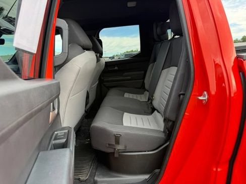 Used 2024 Toyota Tacoma TRD Sport AWD/4WD image 17