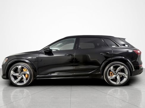 Used 2023 Audi e-tron S Prestige w/ Prestige Package AWD/4WD image 2