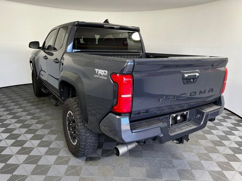 Used 2025 Toyota Tacoma TRD Off-Road AWD/4WD image 7