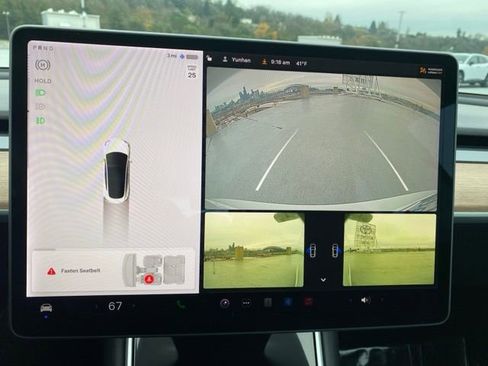Used 2018 Tesla Model 3 Long Range image 17