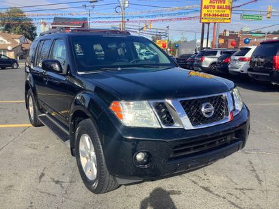 Used 2008 Nissan Pathfinder SE w/ Leather Pkg