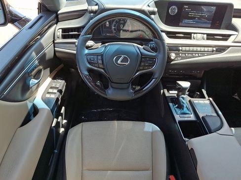 Used 2021 Lexus ES 350 w/ Premium Package FWD image 11