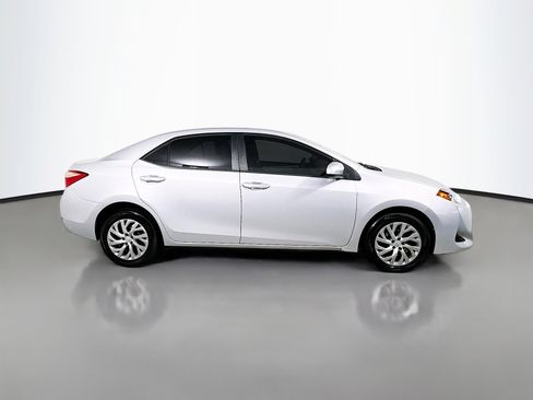 Used 2019 Toyota Corolla LE FWD image 3