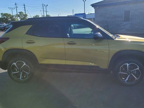 Used 2023 Chevrolet TrailBlazer RS w/ Sun and Liftgate Package AWD/4WD image 14