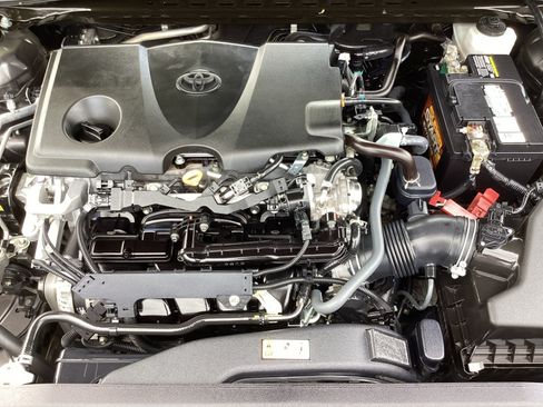 Used 2021 Toyota Camry SE FWD image 29