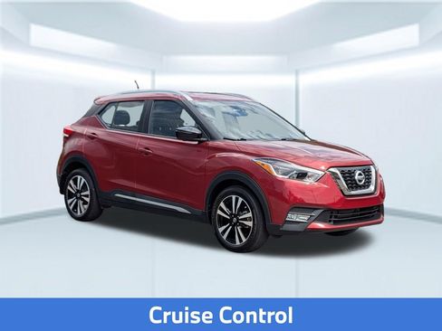 Used 2018 Nissan Kicks SR FWD image 10