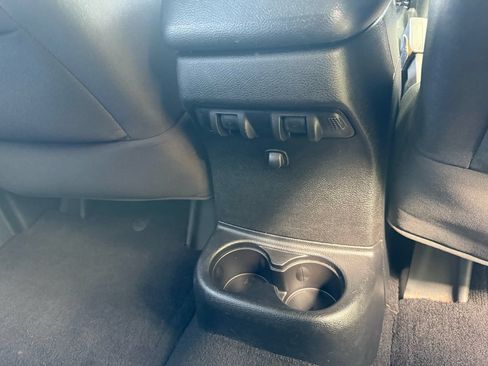 Used 2015 Jeep Wrangler Unlimited Sahara AWD/4WD image 36