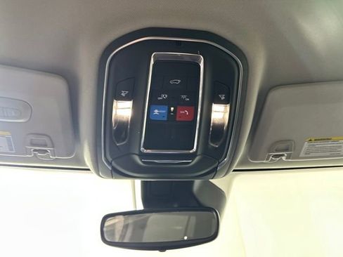 Used 2022 Jeep Grand Cherokee L Limited image 24