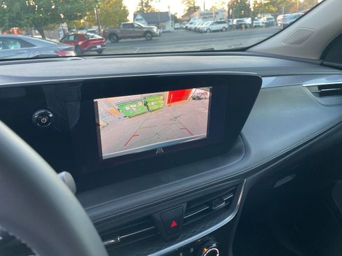 Used 2025 Buick Encore GX Preferred image 17