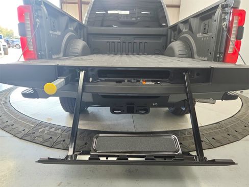 New 2026 Ford F250 XLT w/ XLT Premium Package image 45