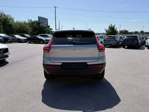 Certified 2023 Volvo XC40 Recharge Ultimate AWD/4WD image 5
