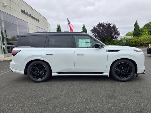 New 2027 INFINITI QX80 Sensory AWD/4WD image 8