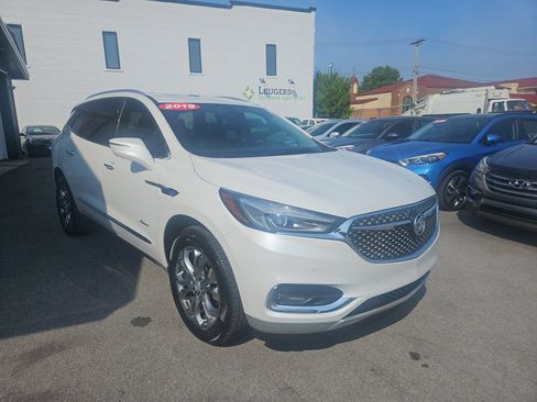 Used 2019 Buick Enclave Avenir w/ Avenir Technology Package FWD image 9