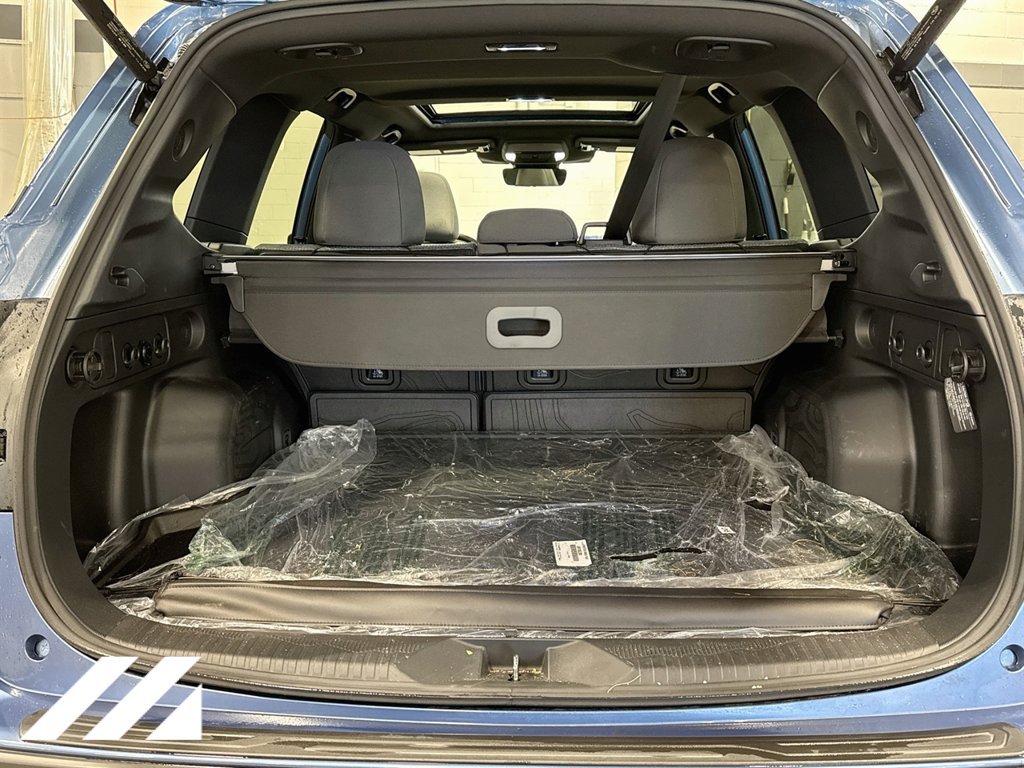 Used 2025 Subaru Forester Premium AWD/4WD image 27