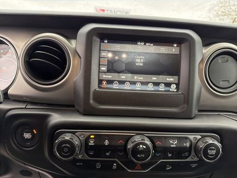 Used 2021 Jeep Wrangler Unlimited Sport image 21