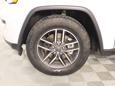 Used 2022 Jeep Grand Cherokee Limited RWD image 19