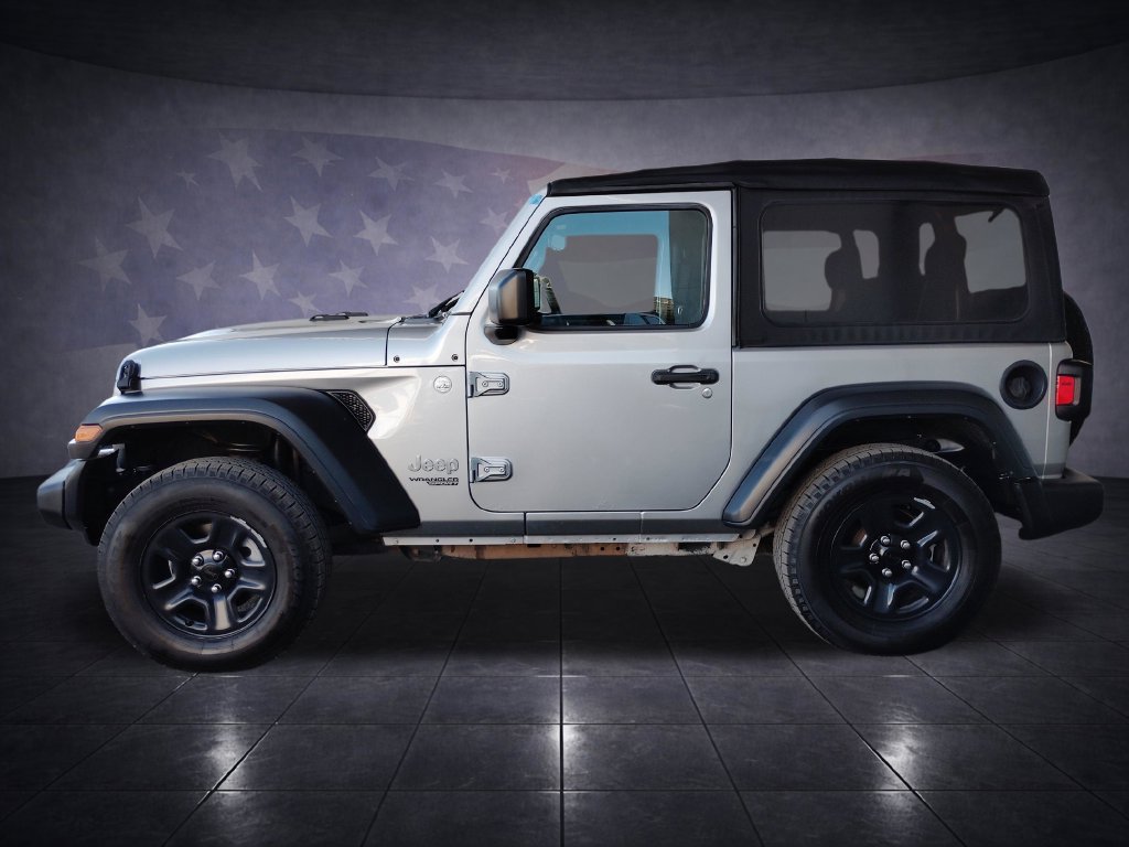 Used 2018 Jeep Wrangler Sport AWD/4WD image 2
