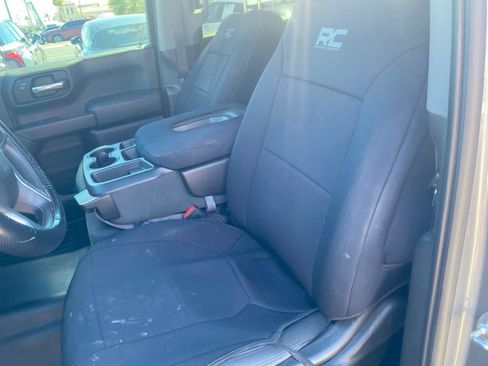 Used 2021 Chevrolet Silverado 1500 Custom Trail Boss w/ Safety Confidence Package AWD/4WD image 11