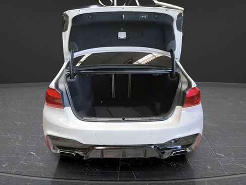 Used 2020 BMW 540i w/ M Sport Package image 5