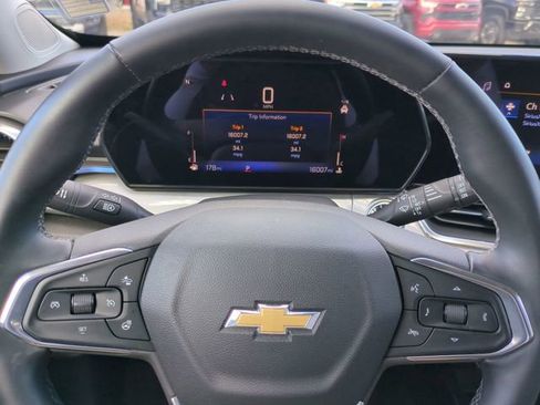 Used 2024 Chevrolet Trax LT w/ Driver Confidence Package image 29