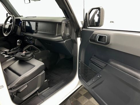Used 2024 Ford Bronco Big Bend image 32