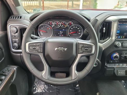 Used 2022 Chevrolet Silverado 1500 RST w/ Z71 Off-Road Package AWD/4WD image 17