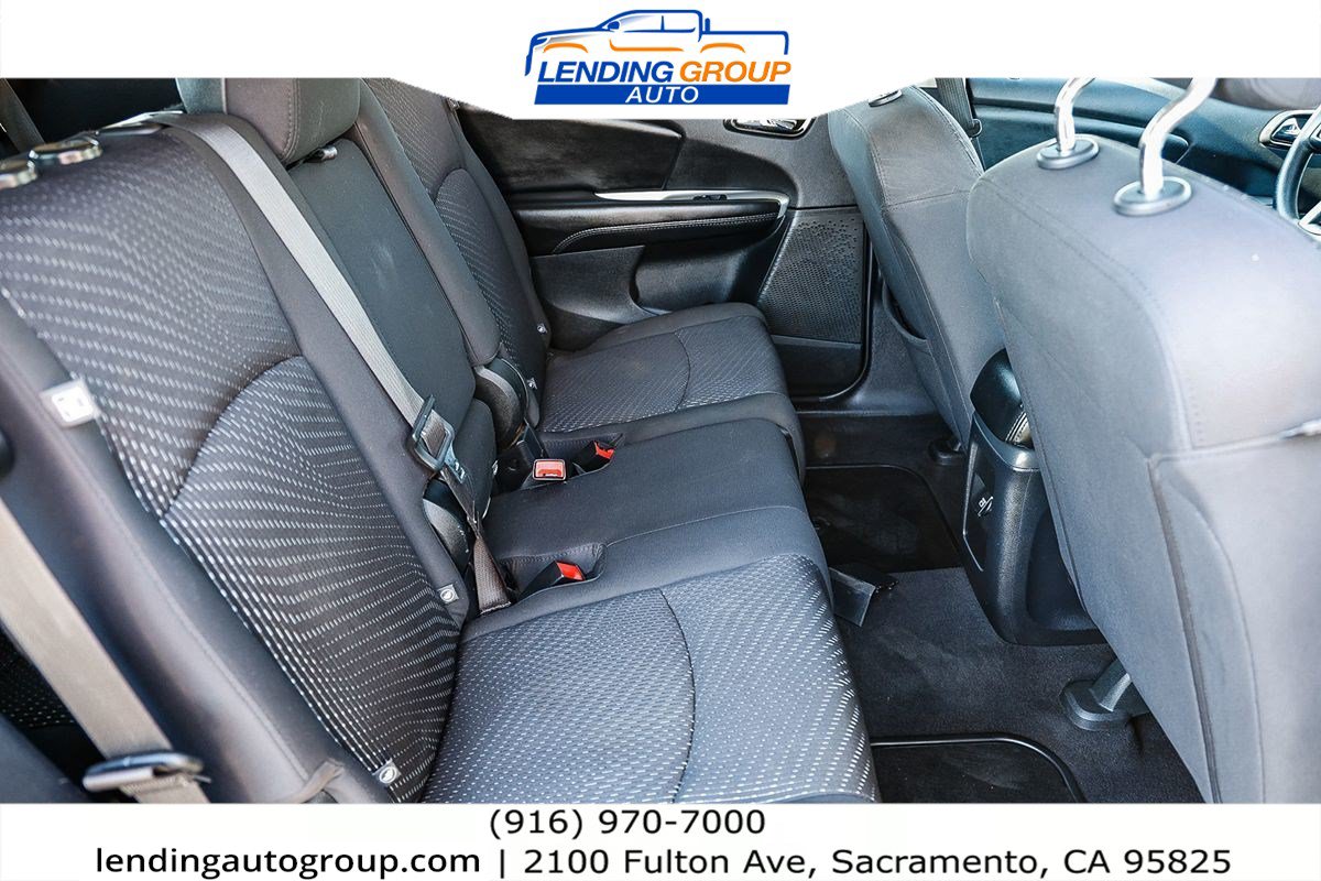 Used 2018 Dodge Journey SE FWD image 17