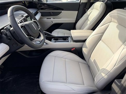 New 2026 Lincoln Nautilus Premier image 23