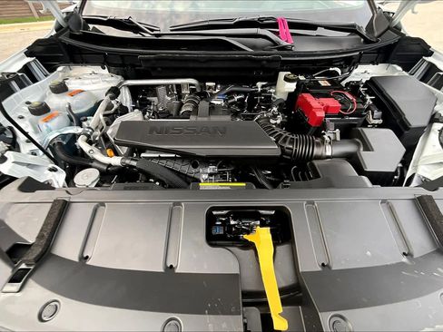 New 2026 Nissan Rogue Platinum image 16