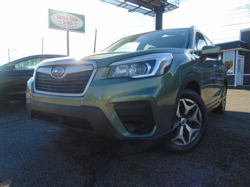 Used 2019 Subaru Forester Premium image 38