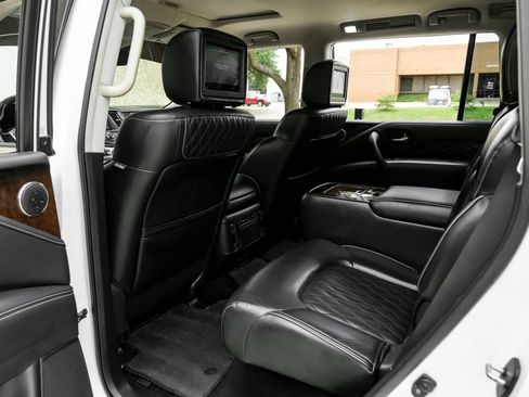 Used 2019 INFINITI QX80 Luxe w/ 22" Wheel Package RWD image 42