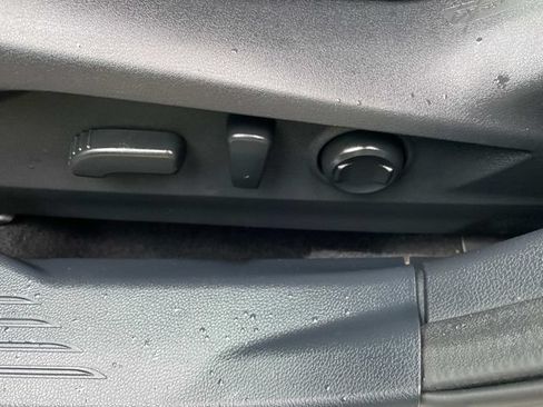 Used 2024 Subaru Outback Premium AWD/4WD image 14