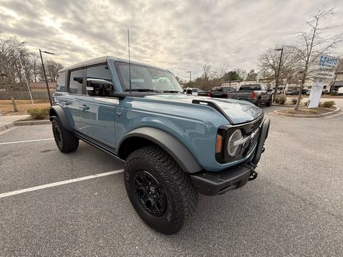 Used 2021 Ford Bronco First Edition AWD/4WD image 3