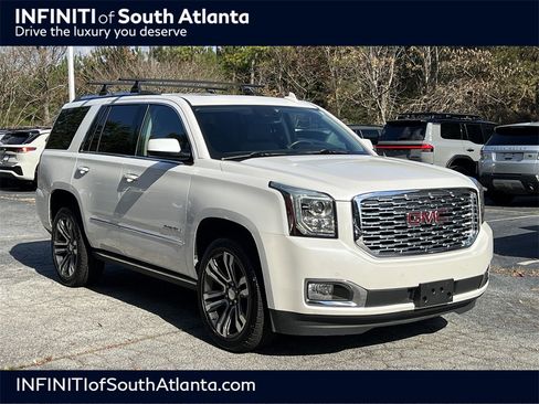 Used 2020 GMC Yukon Denali w/ Denali Premium Package image 1
