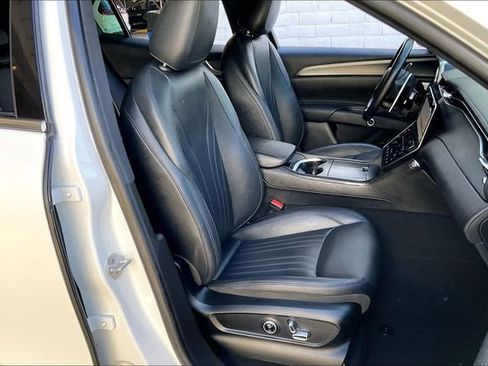 Used 2024 Maserati Grecale GT image 6